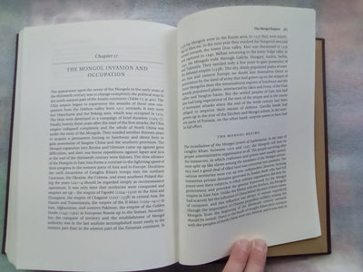 Folio Society - A History of Chinese Civilisation (2 Volumes in Slipcase) by Jacques Gernet