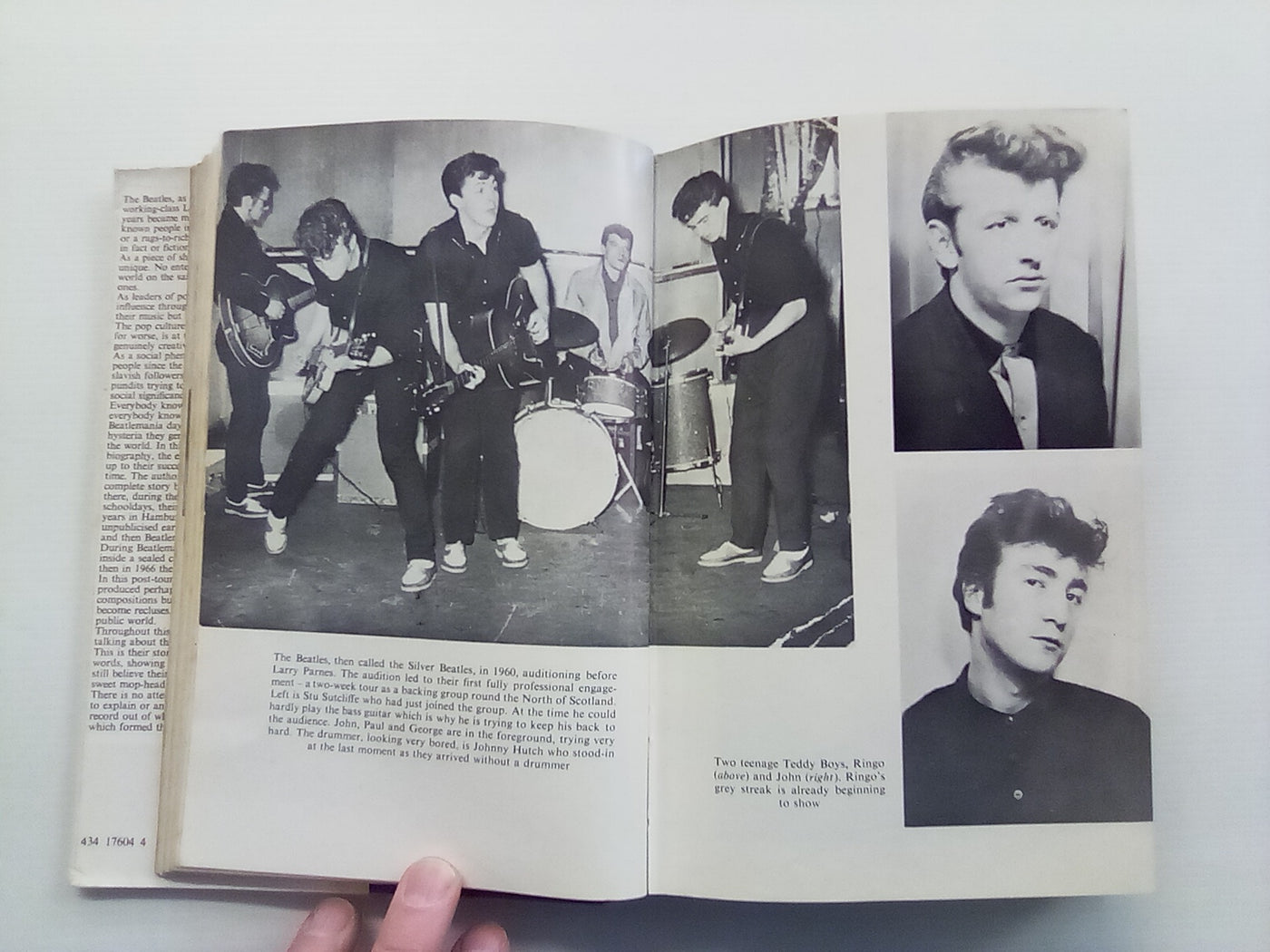 The Beatles - The Authorised Biography by Hunter Davies