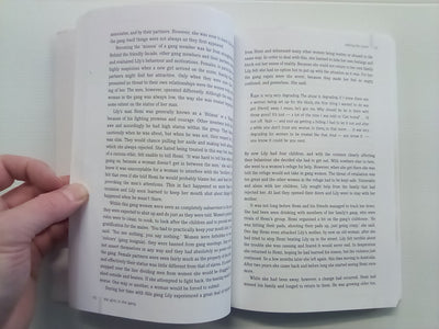Girls in the Gang (Women in NZ Gangs) by Glennis Dennehy & Greg Newbold