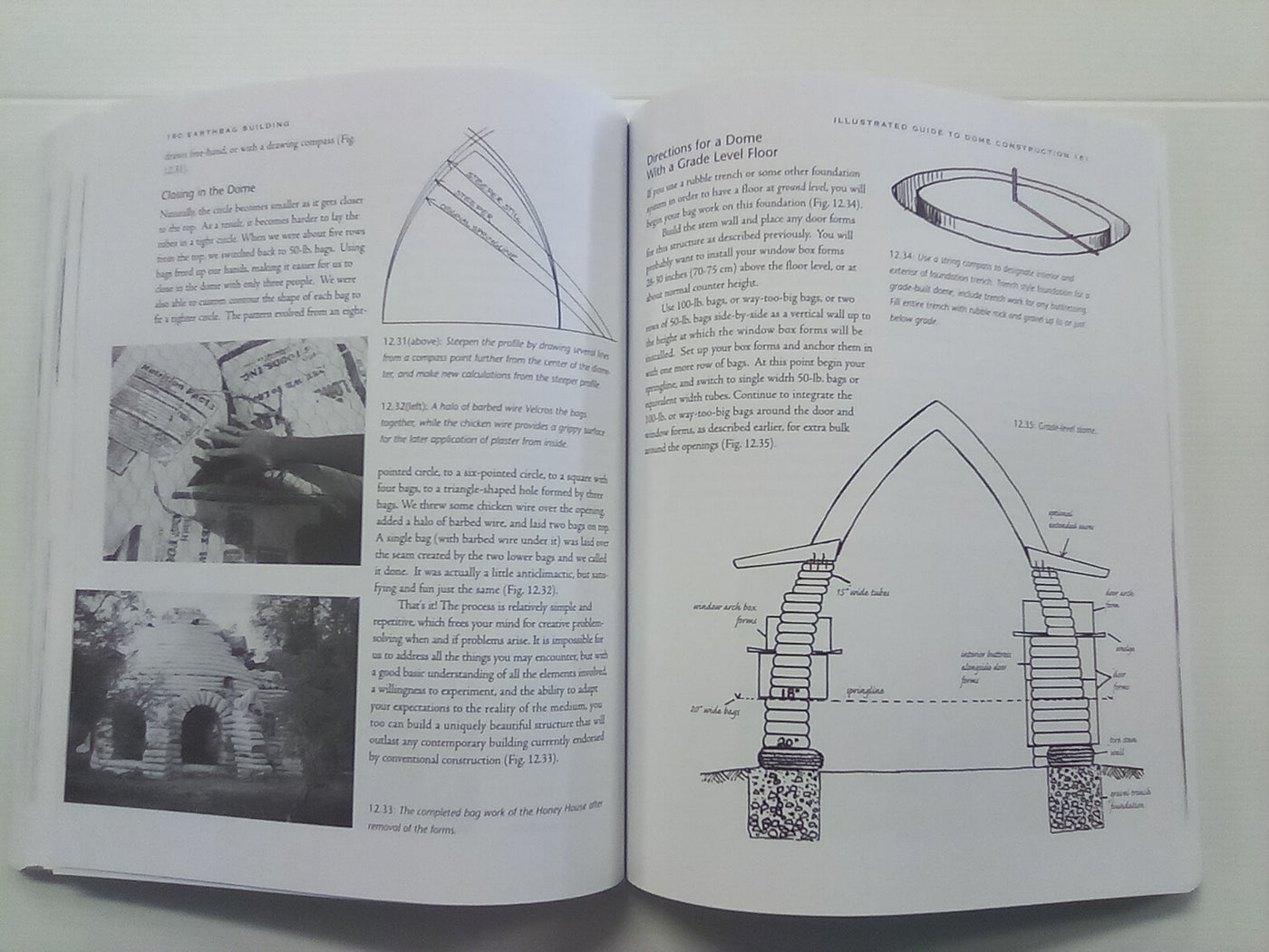 Earthbag Building - The Tools, Tricks, and Techniques by Kaki Hunter & Donald Kiffmeyer