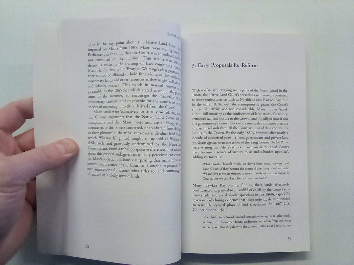 Agents of Autonomy - Māori Committees in the 19th Century by Vincent O'Malley