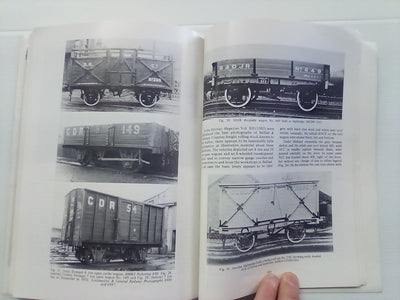 Midland Style - Livery & Decor of the Midland Railway by George Dow