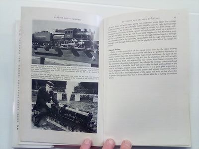 Outdoor Model Railways by Martin Evans