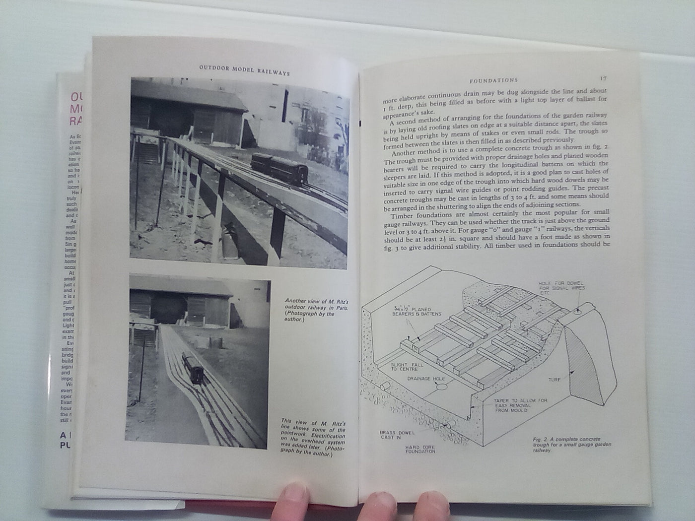 Outdoor Model Railways by Martin Evans