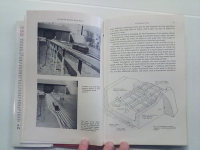 Outdoor Model Railways by Martin Evans