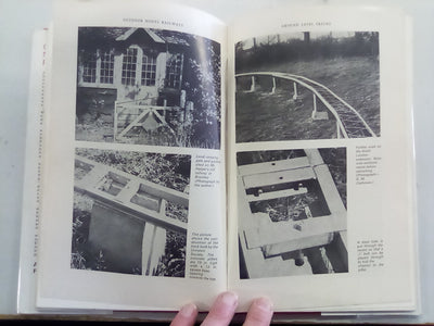 Outdoor Model Railways by Martin Evans