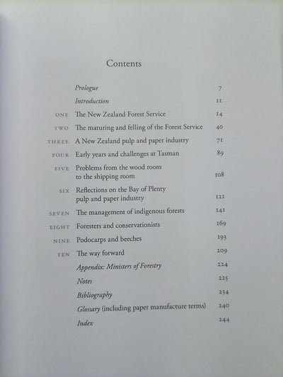Keeping New Zealand Green - Our Forests and Their Future by Elizabeth Orr