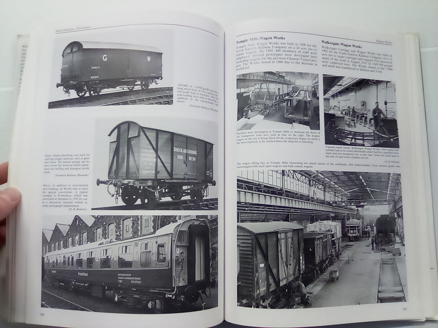 Illustrated History of British Railway Workshops - Locomotive, Carriage and Wagon Building & Maintenance from 1825 to 1992