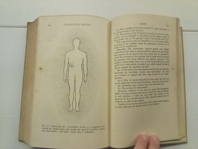 Co-Operative Healing - The Curative properties of Human Radiations (1947) by L.E. Eeman