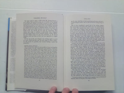 Virginia Woolf - A Biography by Quentin Bell - Volumes 1 & 2