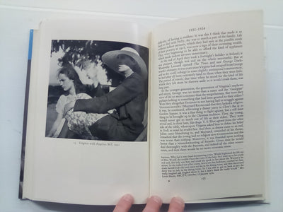 Virginia Woolf - A Biography by Quentin Bell - Volumes 1 & 2