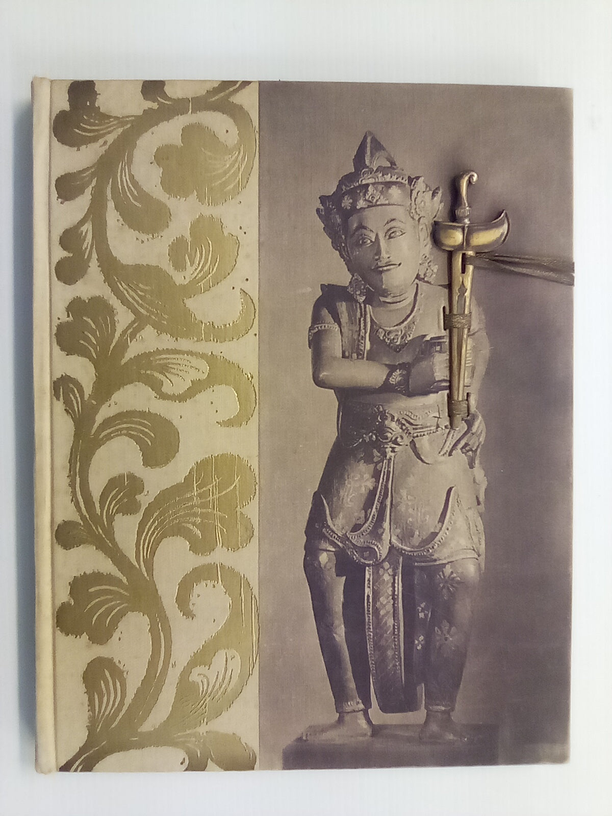 Swords and Daggers of Indonesia