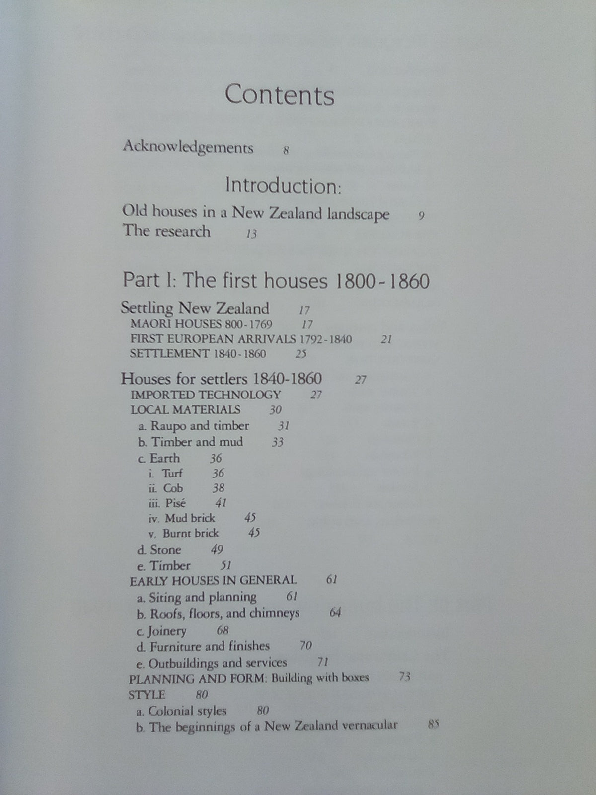 Old New Zealand Houses 1800-1940 by Jeremy Salmond