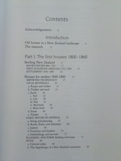 Old New Zealand Houses 1800-1940 by Jeremy Salmond