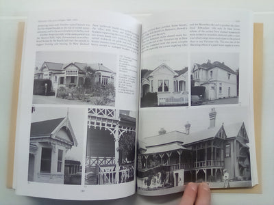 Old New Zealand Houses 1800-1940 by Jeremy Salmond