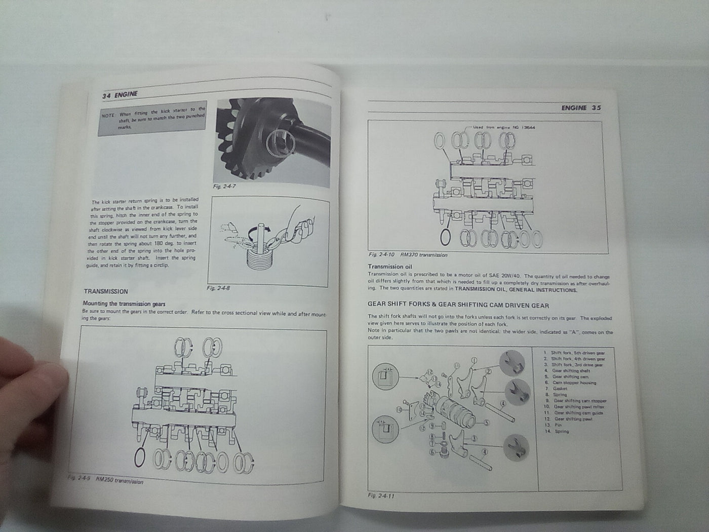 Suzuki RM 250 & RM 370 Factory Service Manual (Published March 1976)