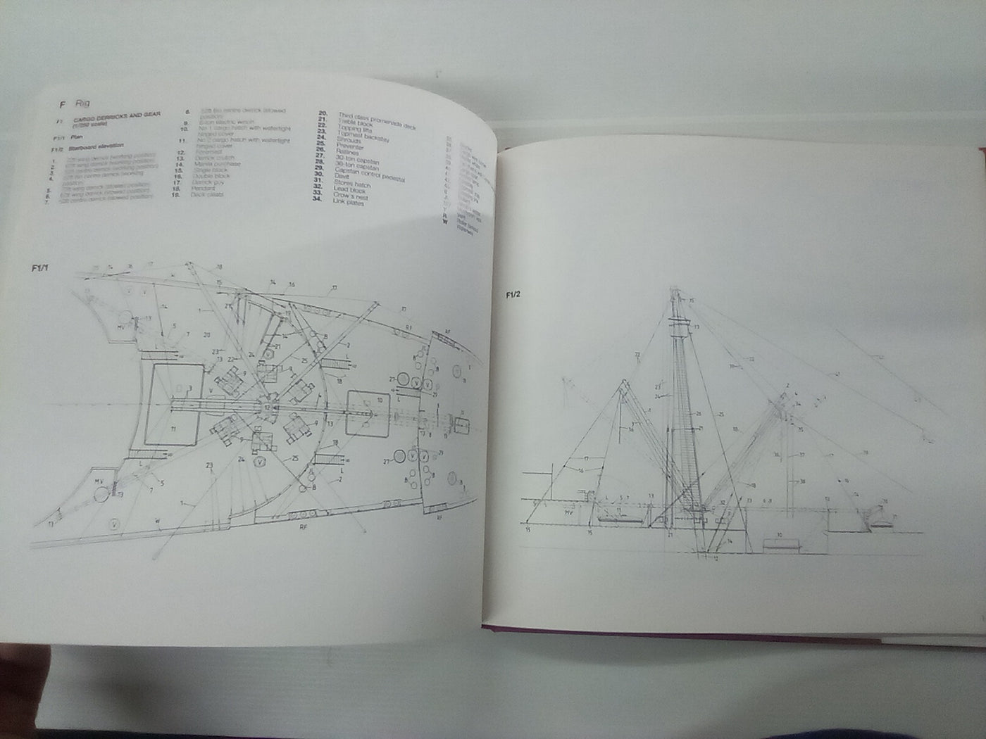 Cunard Liner Queen Mary (Anatomy of the Ship Series) by Ross Watton