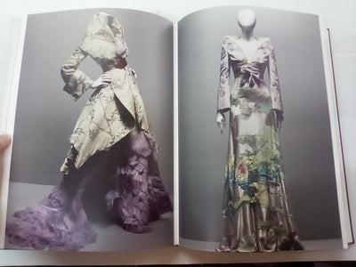 Alexander McQueen - Savage Beauty
