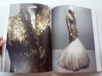 Alexander McQueen - Savage Beauty