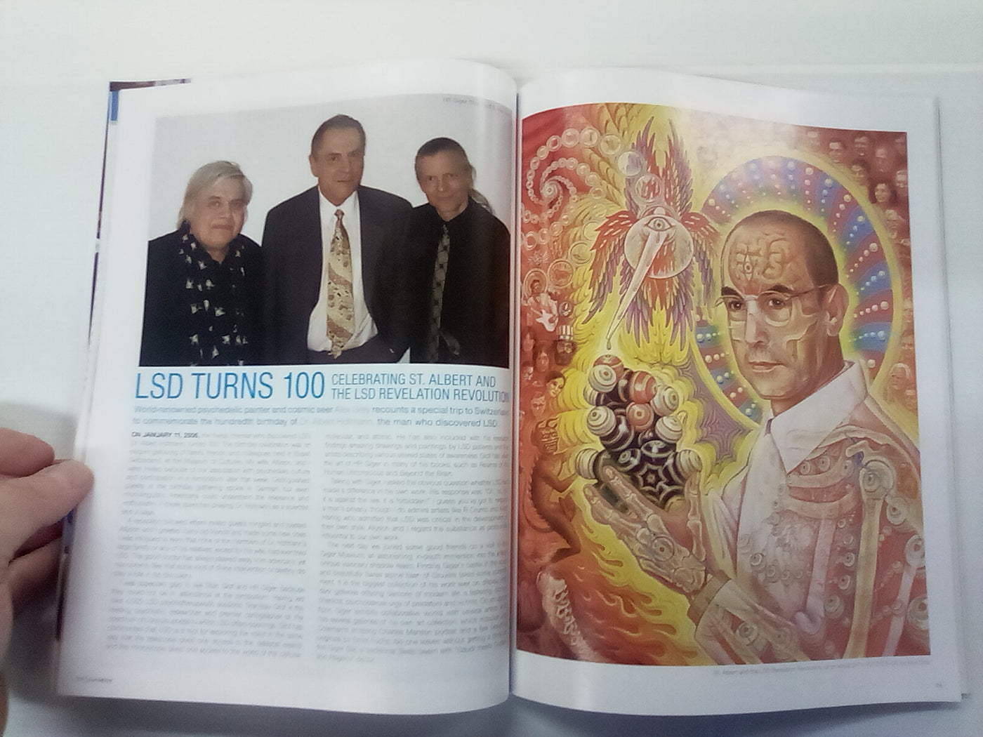 Juxtapoz Art & Culture Magazine - April 2006