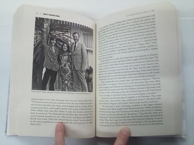 Twenty Thousand Roads - The Ballad of Gram Parsons and his Cosmic American Music by David Meyer