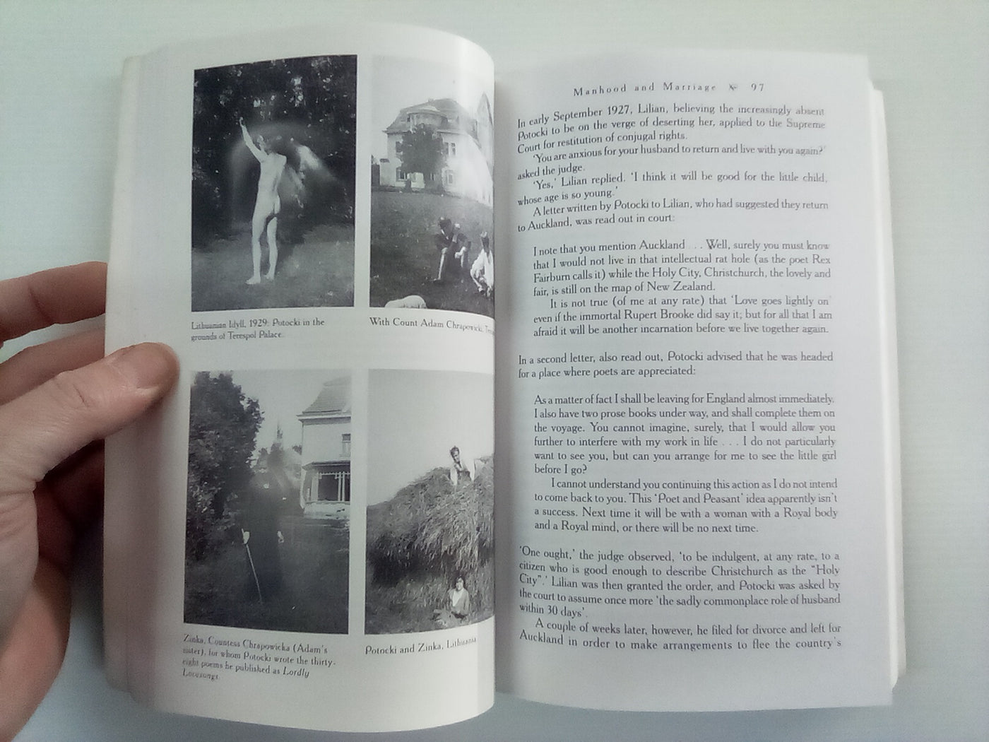 Unquiet World - The Life of Count Geoffrey Potocki de Montalk by Stephanie de Montalk