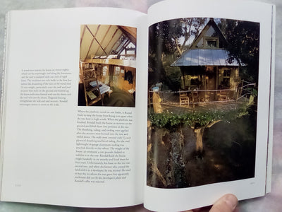 Treehouses - The Art & Craft of Living Out on a Limb