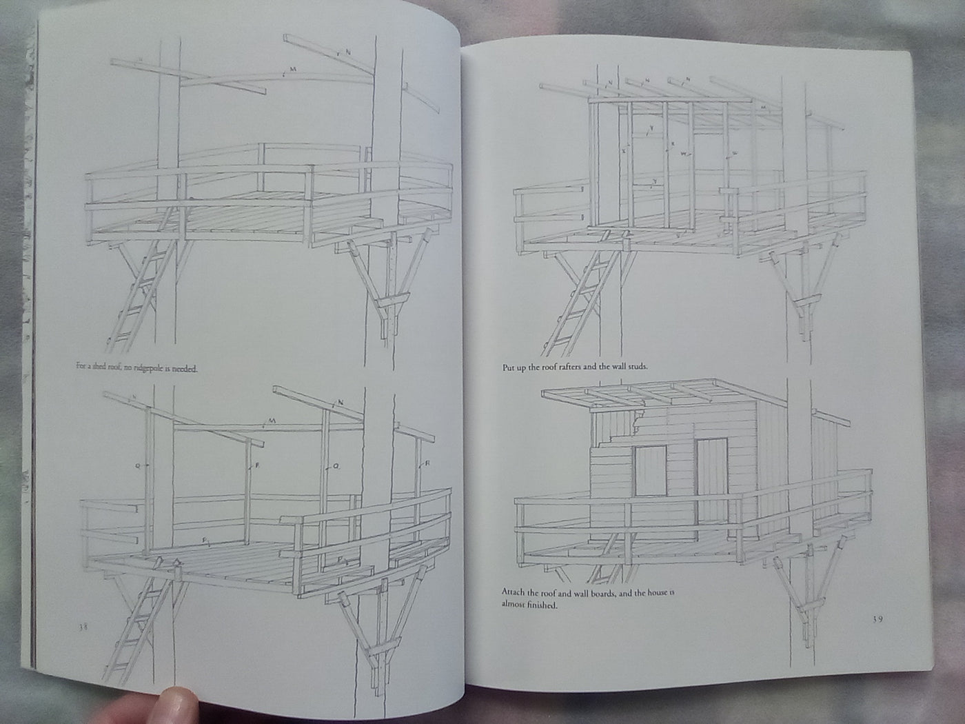 Treehouses - The Art & Craft of Living Out on a Limb