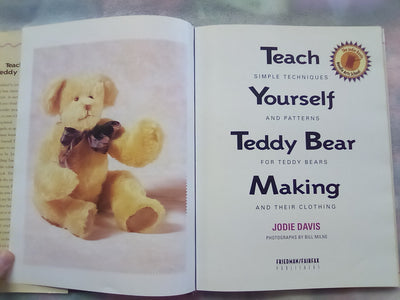 Teach Yourself Teddy Bear Making by Jodie Davis