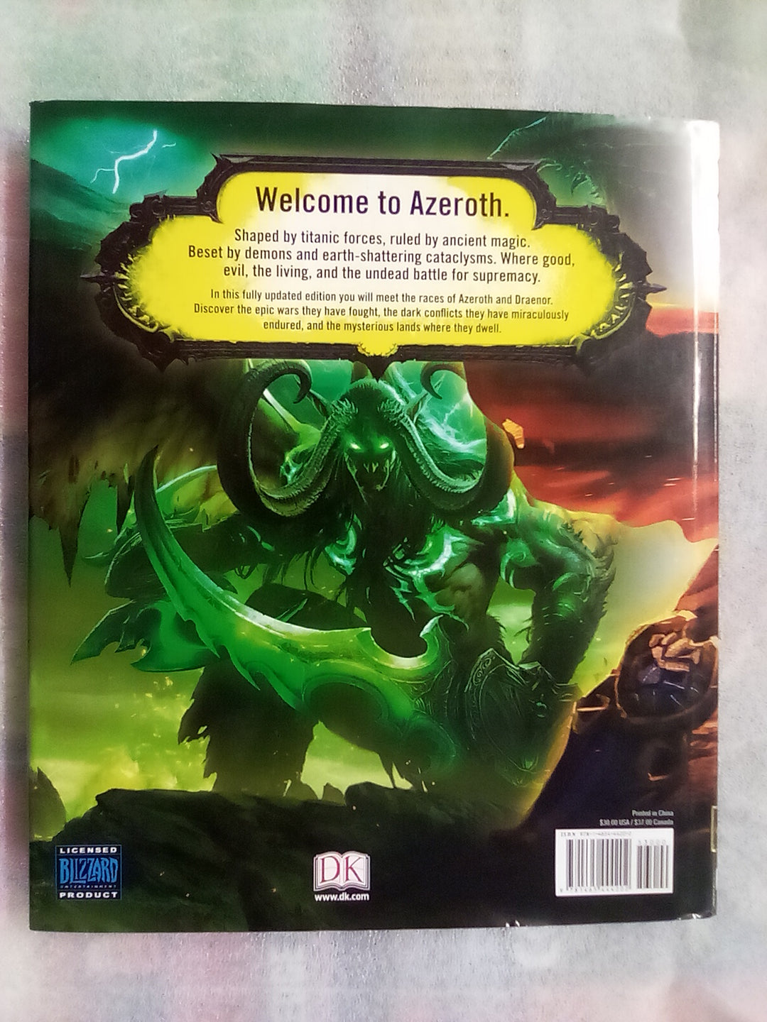 ULTIMAYE VISUAL GUIDE★WORLD OF WARCRAFT World of Warcraft : ultimate visual guide : Pleet, Kathleen