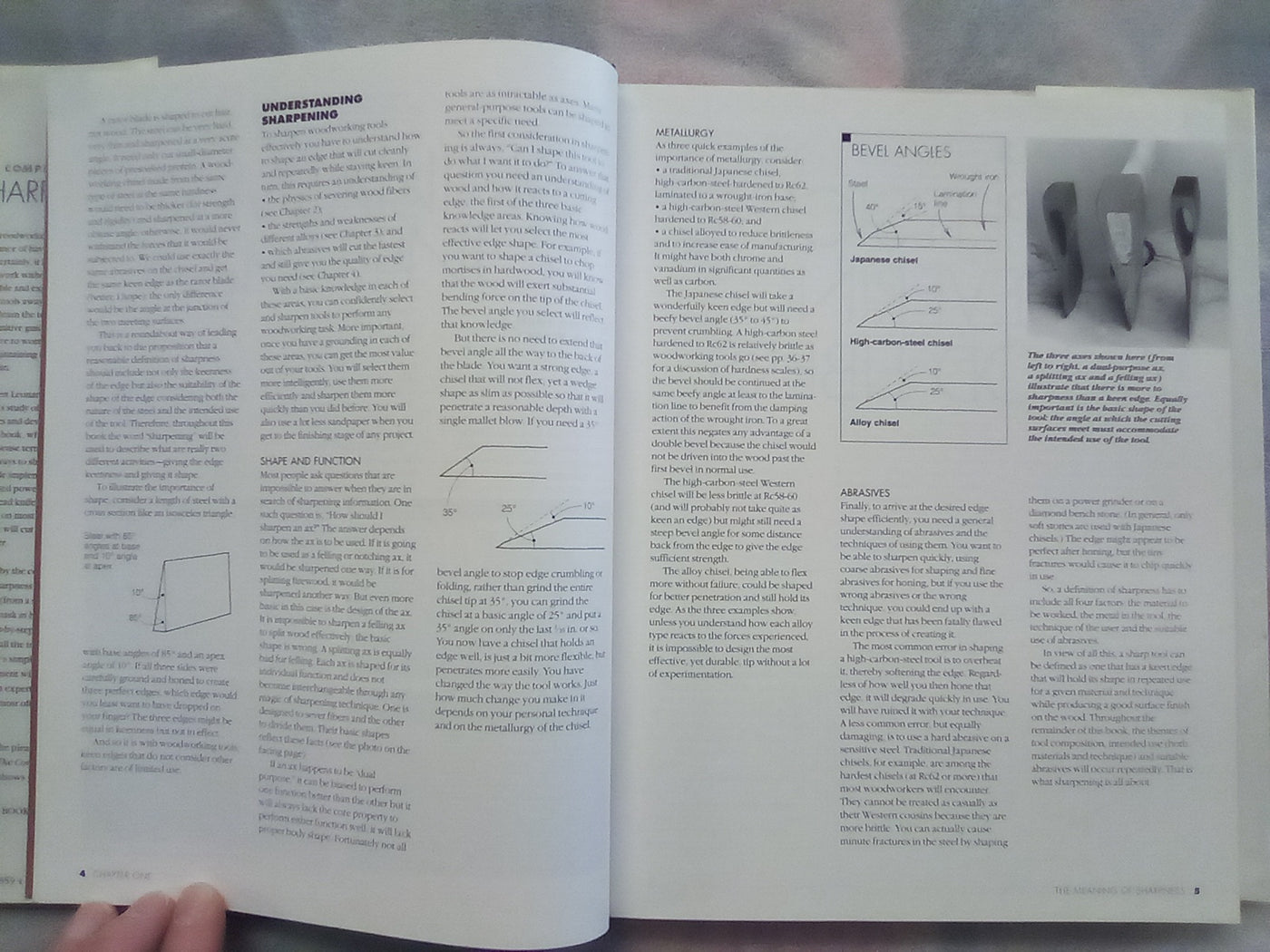 The Complete Guide to Sharpening by Leonard Lee