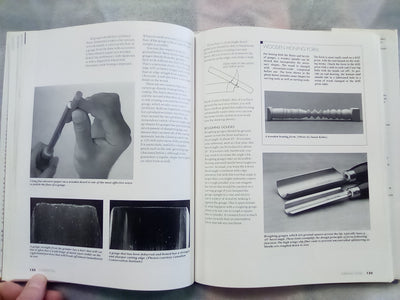 The Complete Guide to Sharpening by Leonard Lee