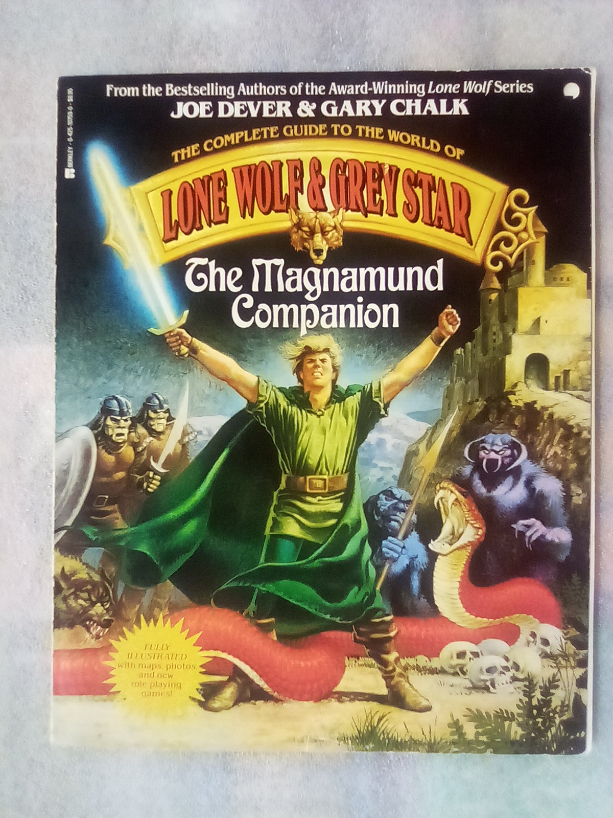 Lone Wolf & Grey Star - The Magnamund Companion by Joe Dever & Gary Chalk