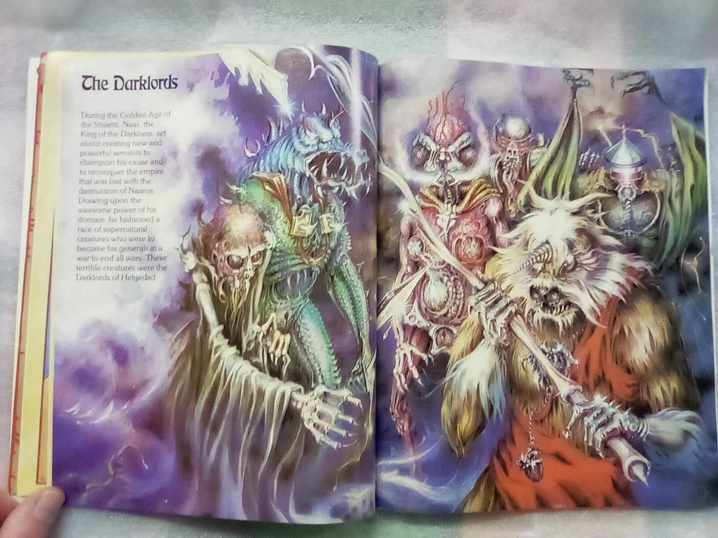 Lone Wolf & Grey Star - The Magnamund Companion by Joe Dever & Gary Chalk