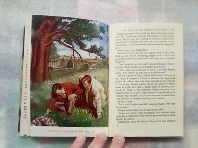 Biggles' Chinese Puzzle (1955 First Edition) by Captain W.E. Johns